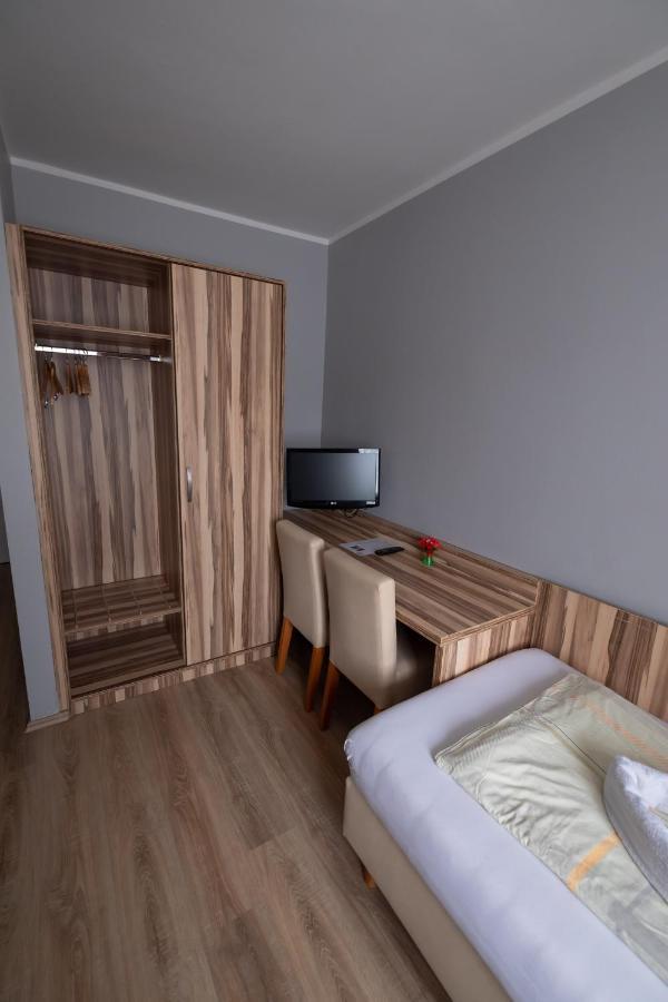 Hotel Am Limes Enns Dış mekan fotoğraf