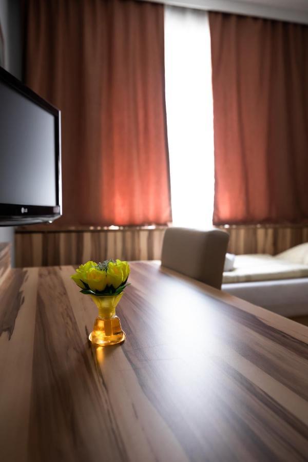 Hotel Am Limes Enns Dış mekan fotoğraf