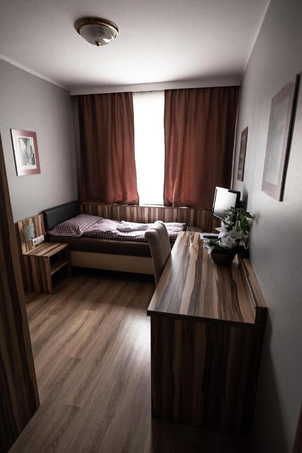 Hotel Am Limes Enns Dış mekan fotoğraf